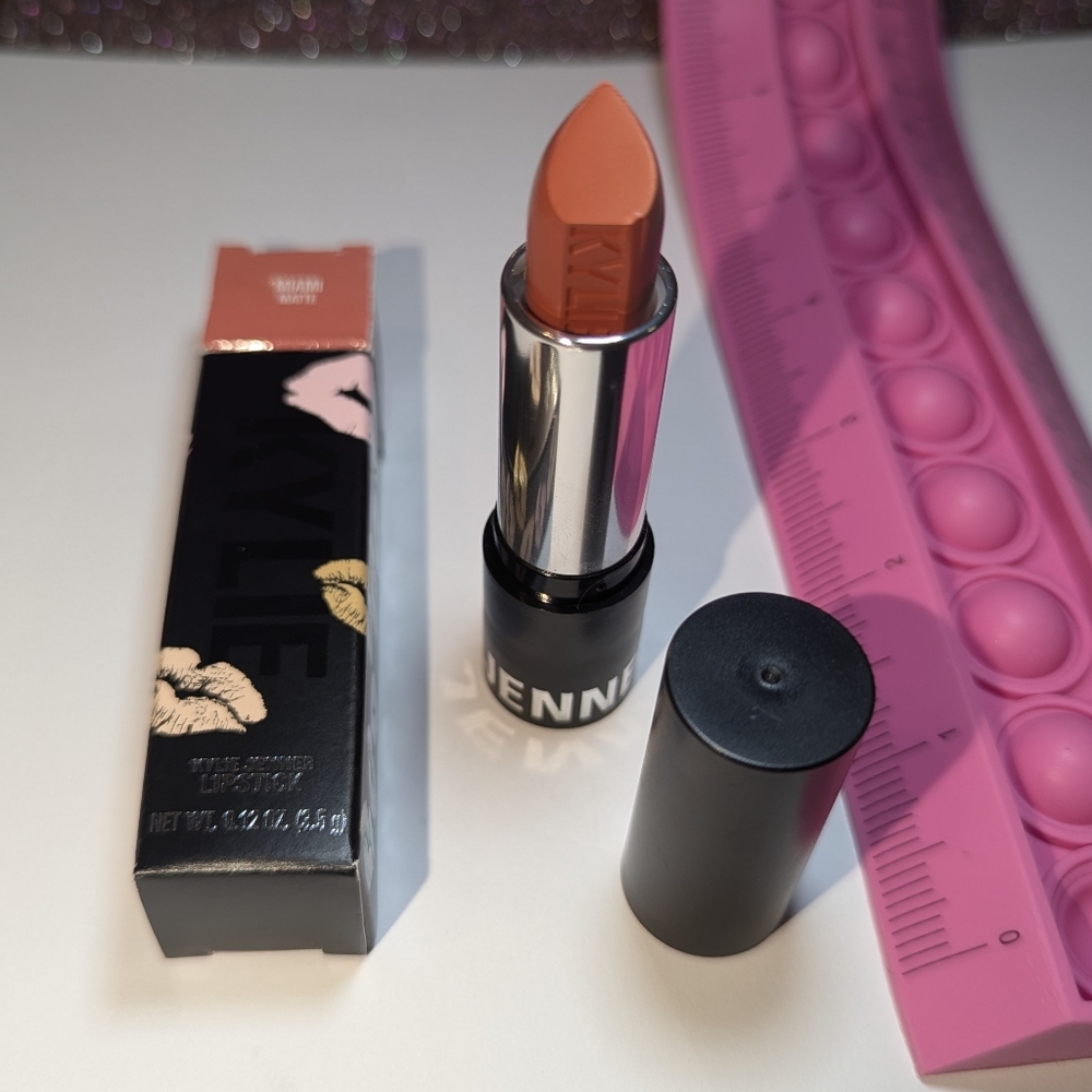 Miami Matte Lipstick Kylie Jenner